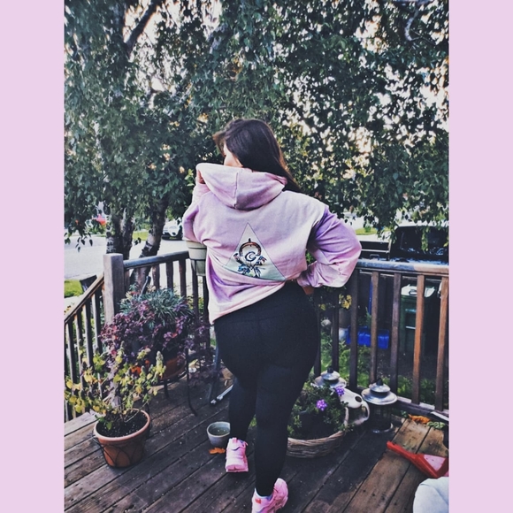 Hand Design Clothings - Picture 4 of 8